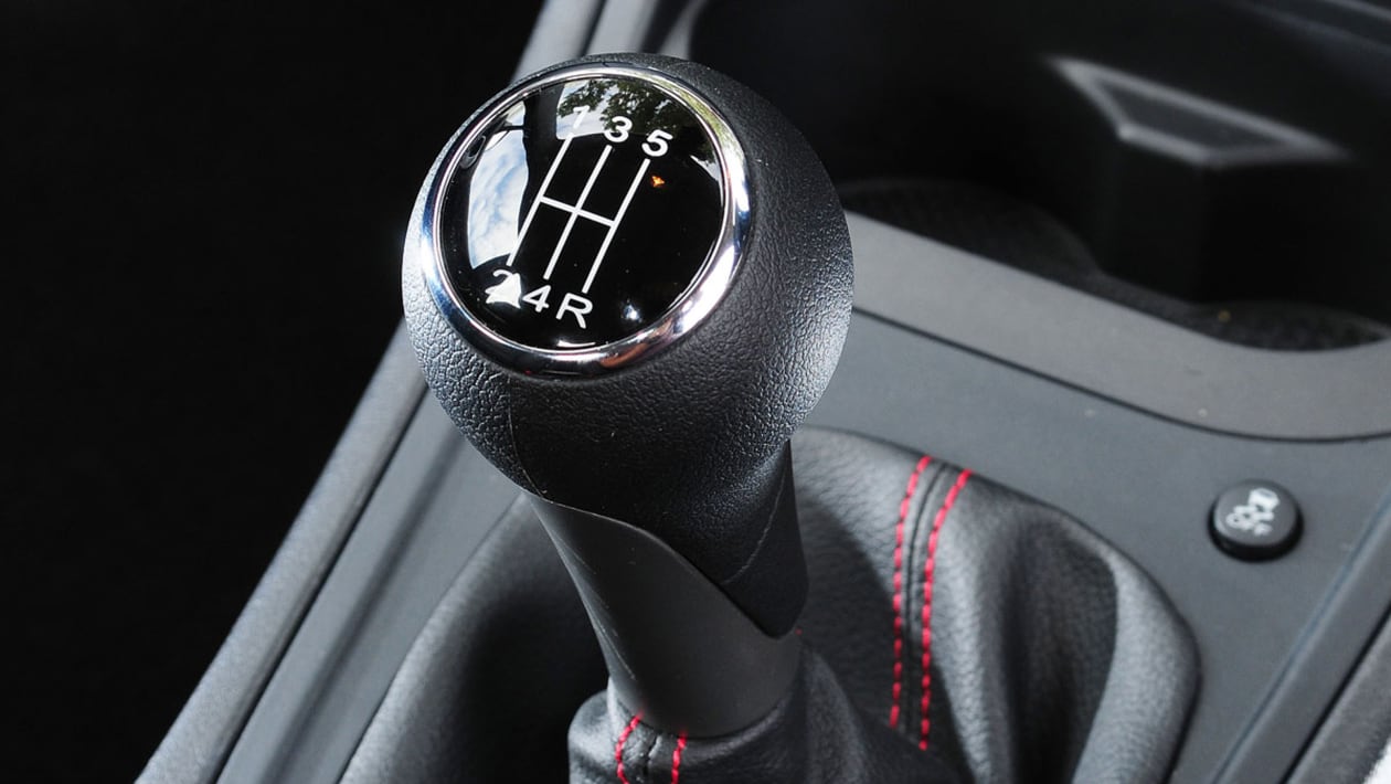 How to drive a manual car
