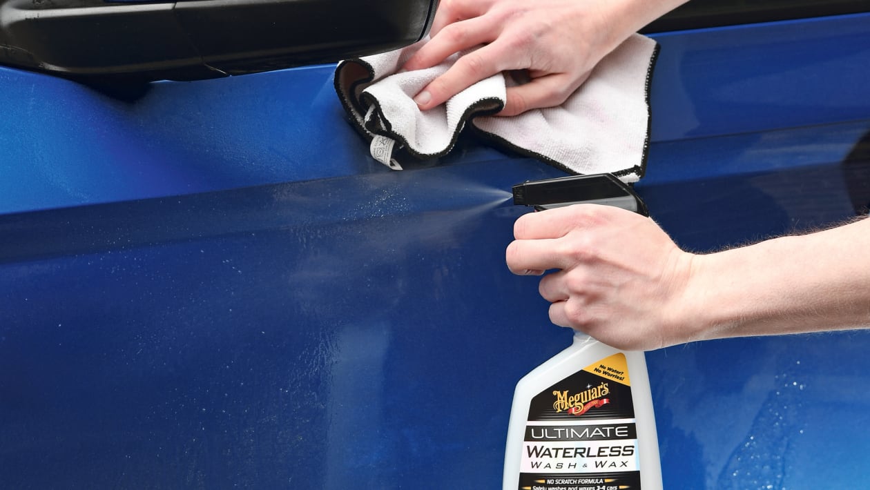 Meguiar's Ultimate Waterless Wash & Wax Kit - Quick and Easy Car Cleaning with Long-Lasting Protection for An Eco-Friendly Car Care Solution in One