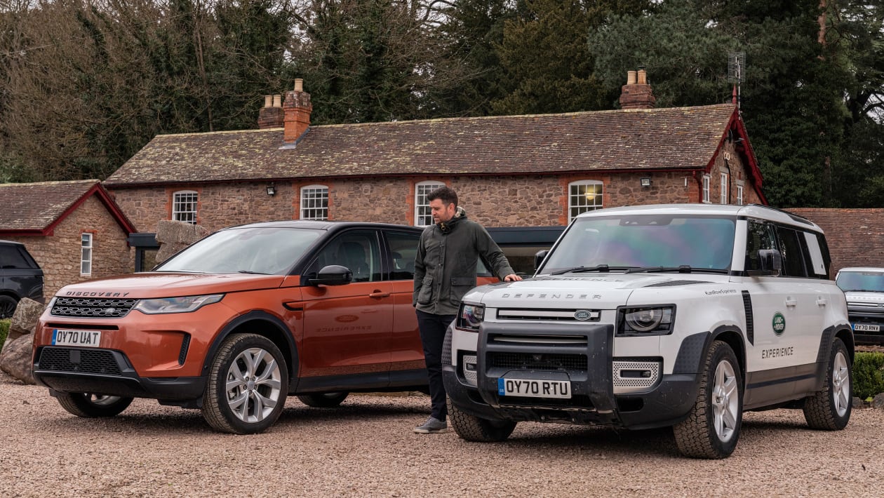 2021 Land Rover Discovery vs. Discovery Sport
