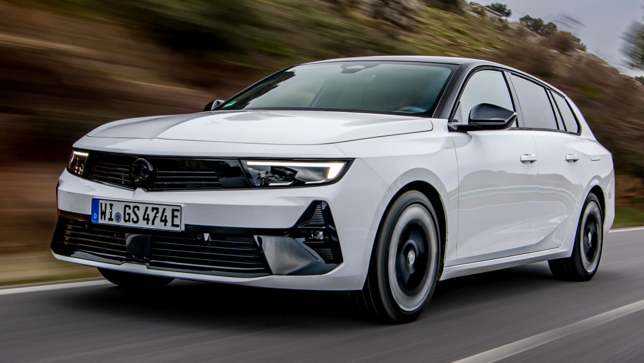 New Vauxhall Astra Sports Tourer GSe 2023 review