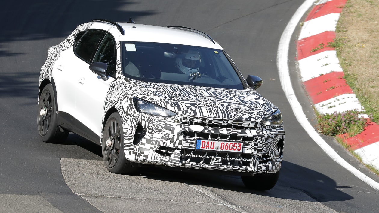 New Cupra Formentor facelift spotted testing