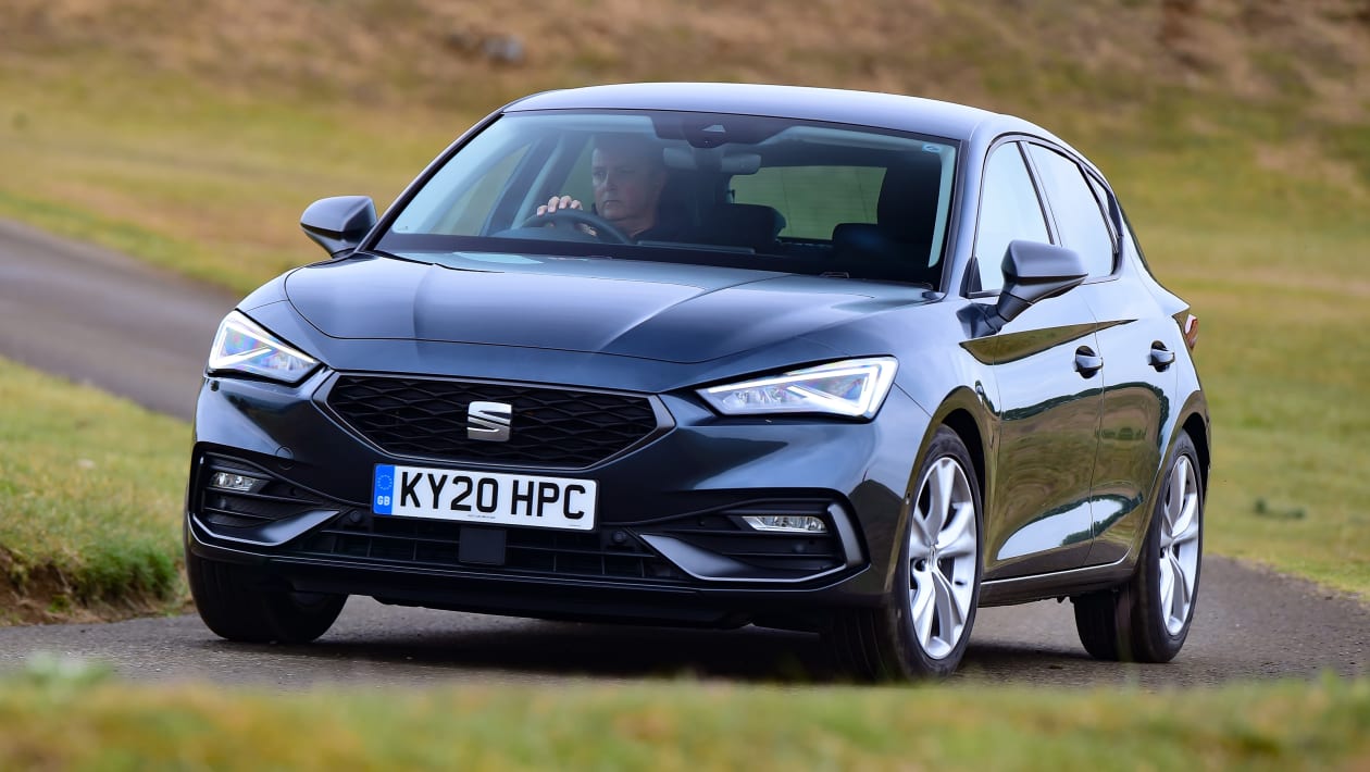 Seat Leon St Kofferraum Transformation From Family Car To Sleeping Haven - k69ruam