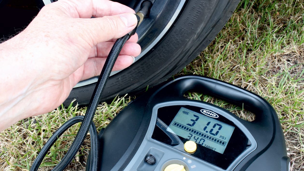 Michelin Tyre Pressure Gauge with Key Ring and Flashlight | autofolk