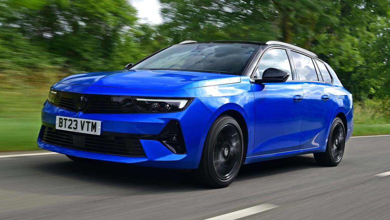 New Vauxhall Astra Sports Tourer PHEV 2023 review