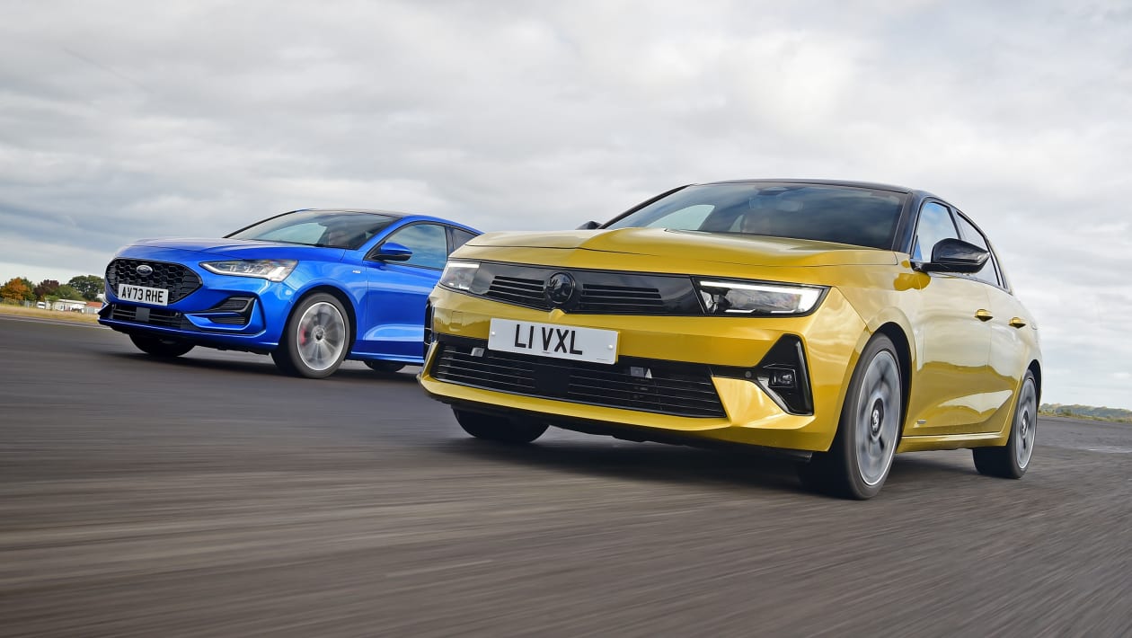 Ford Focus vs Vauxhall Astra: family hatchbacks do battle | Auto Express