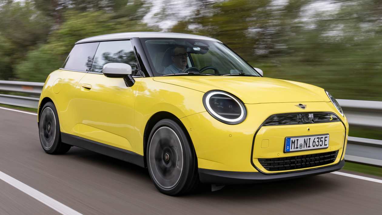 Mini Cooper Hatchback 1.5 C Sport [Level 1] 5dr Auto | Auto Express