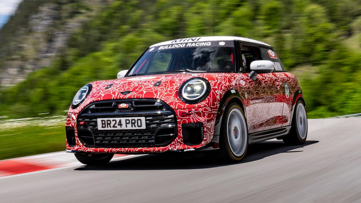 New 2025 Mini JCW – pictures | evo