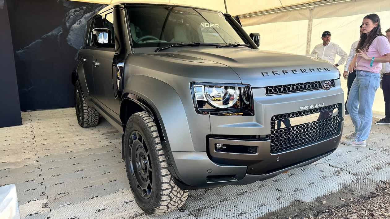2025 Land Rover Defender Octa – pictures | evo