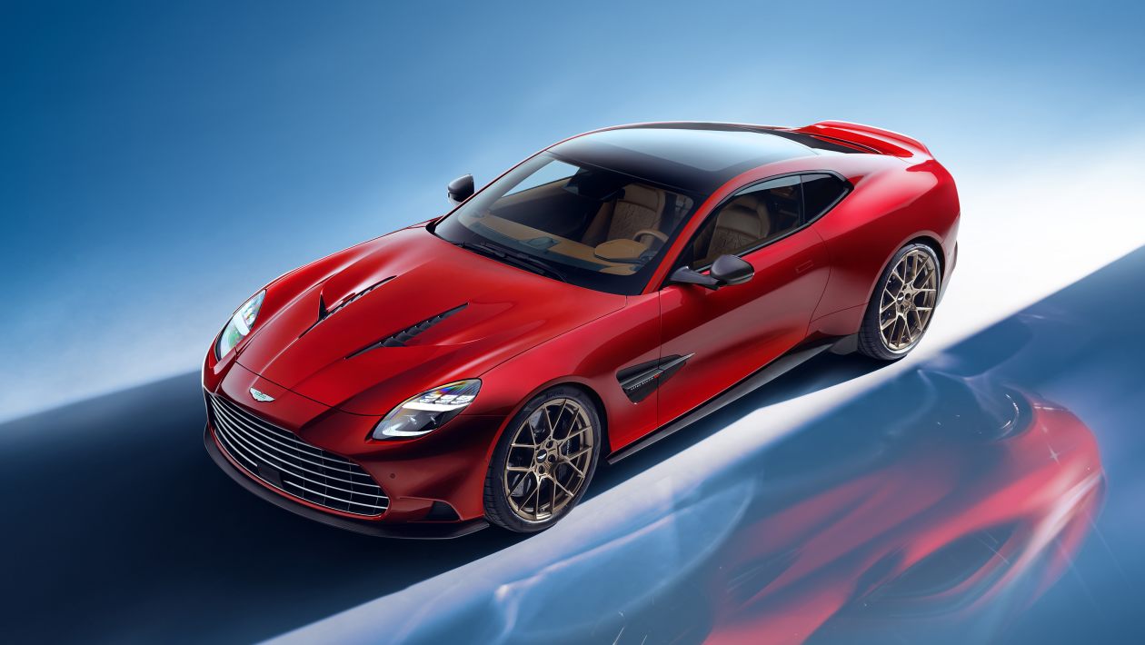 New Aston Martin Vanquish unveiled with roaring 823bhp V12 | Auto Express