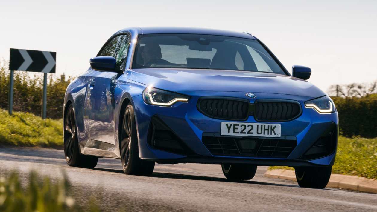 BMW 230i 2025 review – a BMW coupe of the old school? | evo