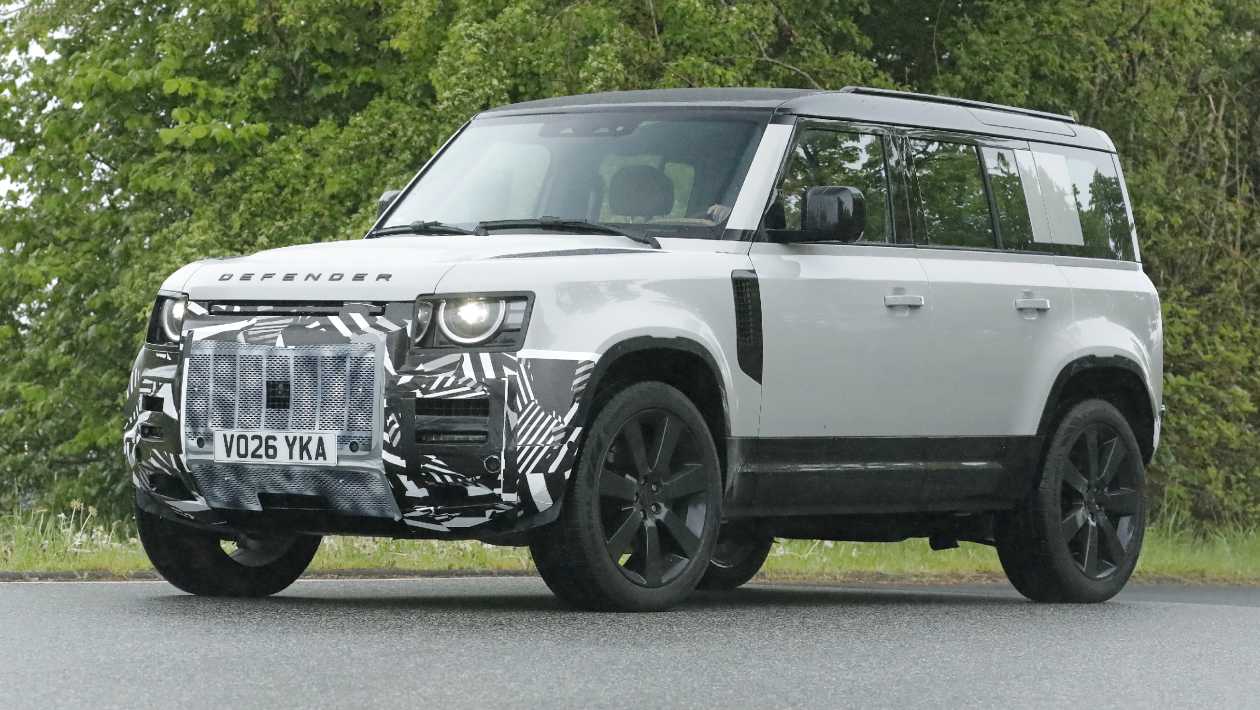 New Land Rover Defender facelift spied – JLR’s golden goose will soon ...
