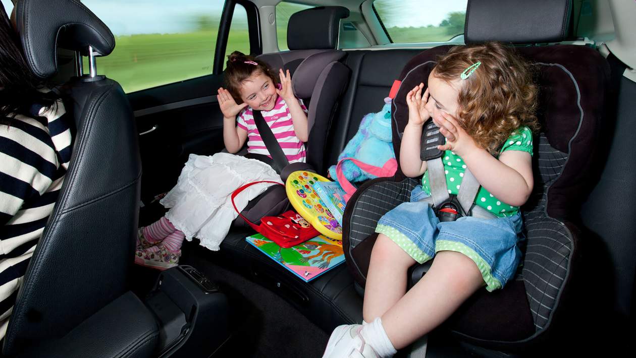 15 great road-trip car games to get your kids off their screens this summer | Auto Express