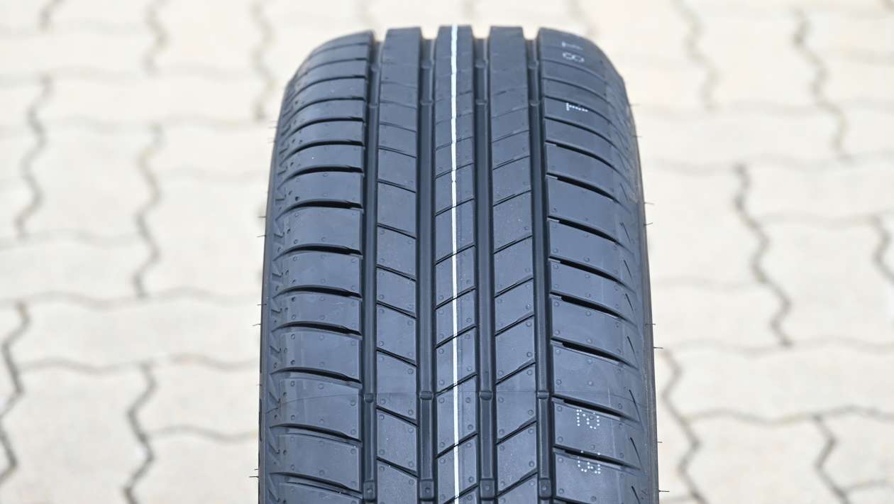 Firestone Roadhawk 2 review | Auto Express
