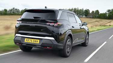Peugeot 5008 - rear 3/4