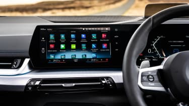 Used BMW 2 Series Active Tourer - screen