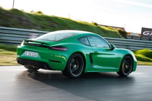 Porsche 718 Cayman GTS 4.0 - rear action