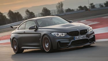 BMW M4 GTS - front tracking