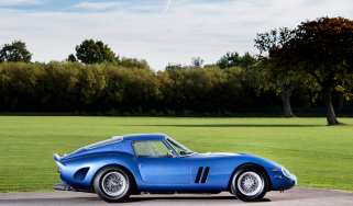 250 GTO side