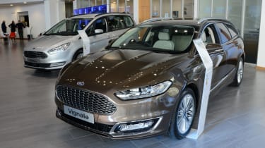 Ford Mondeo Vignale road trip - Trust Ford showroom