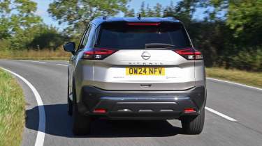 Nissan X-Trail - rear corner left