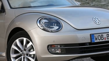 VW Beetle Cabriolet 1.4 TSI headlight