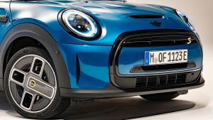 MINI Electric facelift - grille