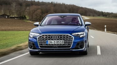 Audi S8 - full front tracking