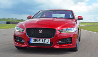 Jaguar XE - nose