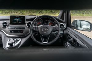 Mercedes V-Class - front cabin