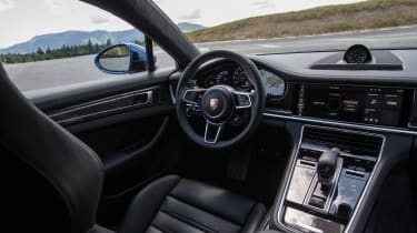 Porsche Panamera Turbo S E Hybrid - interior