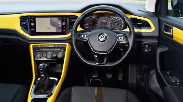 Volkswagen T-Roc - dash