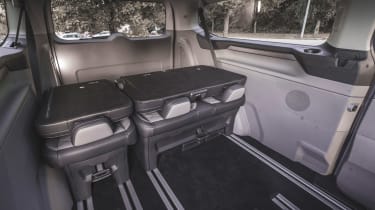 Ford Tourneo Custom - rear seats down