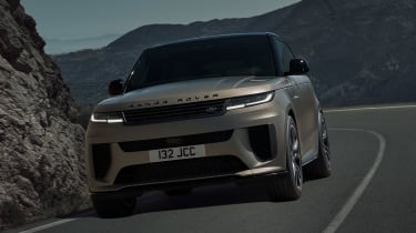 Range Rover Sport SV - front action
