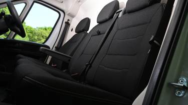 Citroen e-Relay - seats