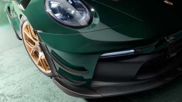 Porsche 911 GT3 RS Manthey - front light