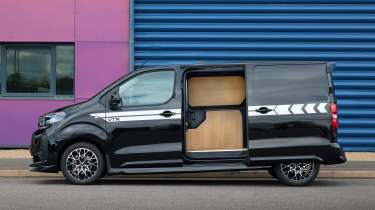 Citroen Dispatch VTR - side door open
