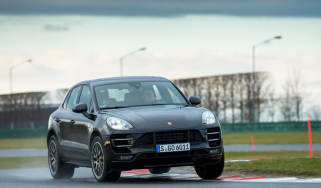Porsche Macan Turbo 2014 action 2