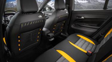 Jeep Avenger The North Face Edition - rear seats