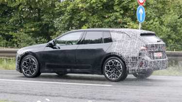 New BMW i3 Touring - dynamic rear angled