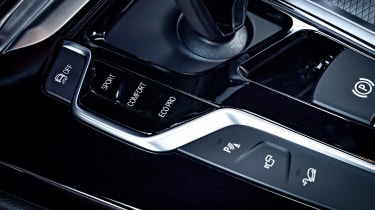 BMW X3 - centre console