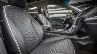 Ford Edge Vignale - front seats