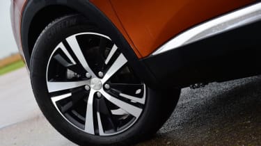 Peugeot 3008 GT-Line - wheel detail