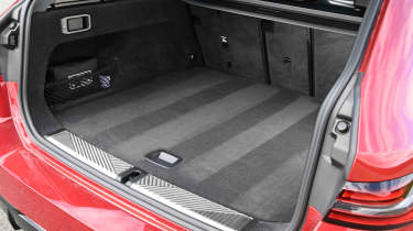 BMW i5 Touring - boot