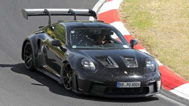 Porsche 911 GT2 RS - front 3/4