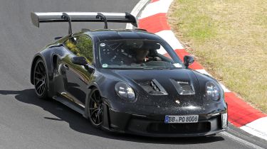 Porsche 911 GT2 RS - front 3/4
