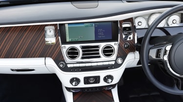 Convertible megatest - Rolls-Royce Dawn - interior