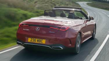 Mercedes CLE 300 Cabriolet - rear tracking