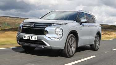 Mitsubishi Outlander - front tracking