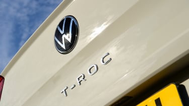 Volkswagen T-Roc R line - rear badging