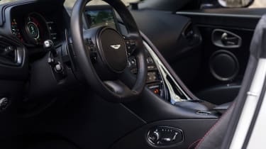 Aston Martin DB11 Volante - interior
